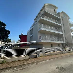 Hotel apartamentowy Al Molo - Agenzia Cocal